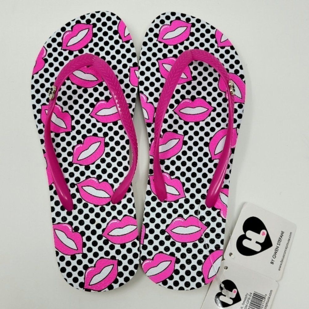 Harajuku Lovers Gwen Stefani flip flops